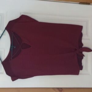 Women's Maroon Large top